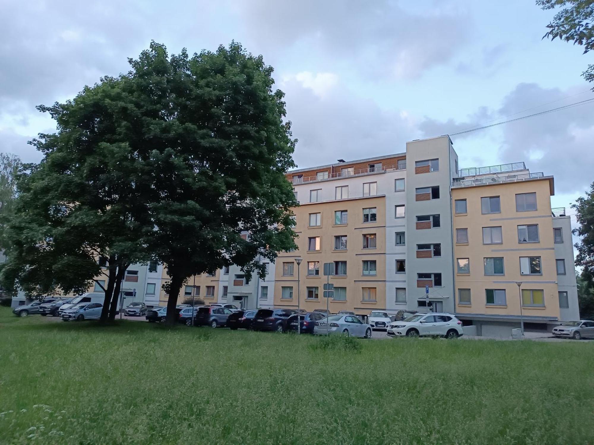 Quiet Dzelzavas Street Apartment Riga Exterior photo